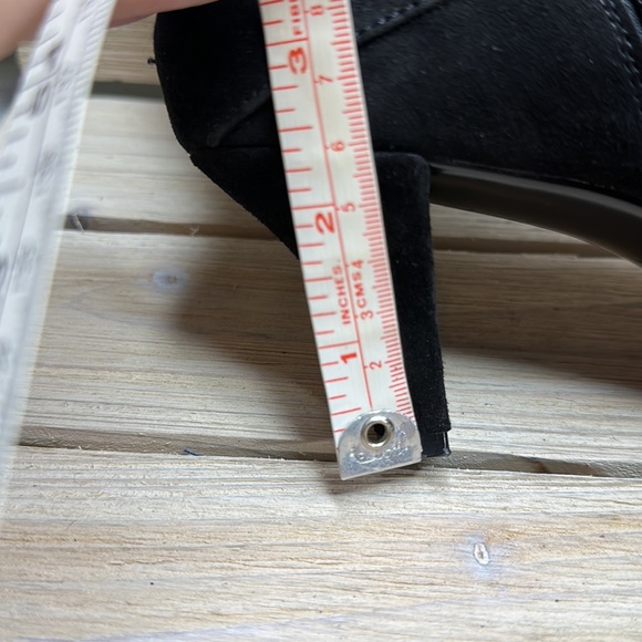 Aerosoles Suede Upper Booties Size 7 1/2M - Picture 7 of 9